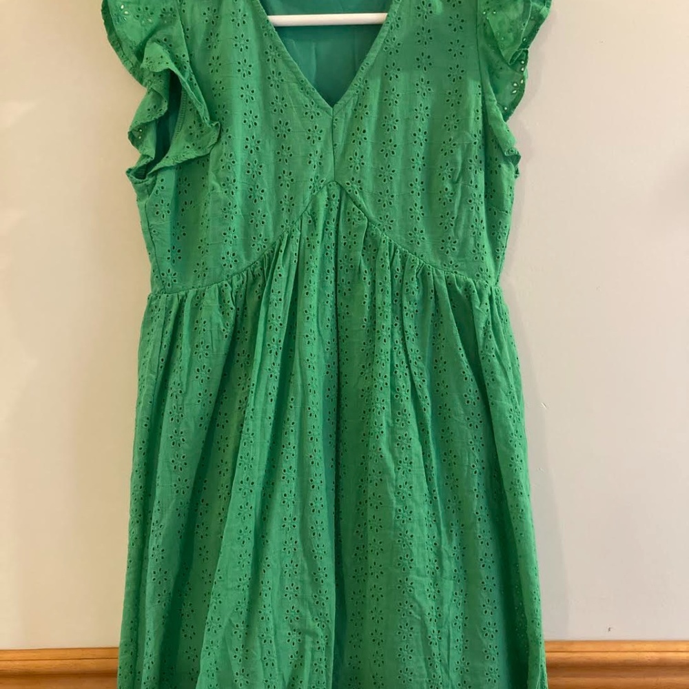 Green Short Sleeve Dress